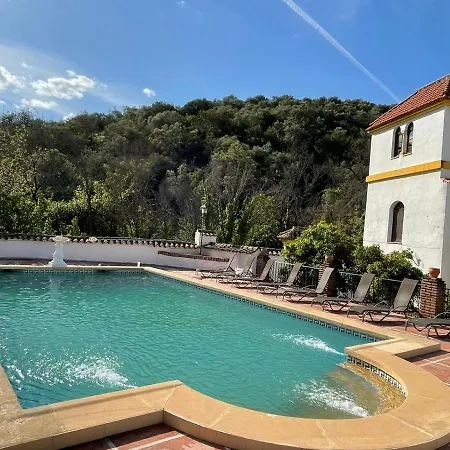 Hacienda La Trinidad Апартаменты *